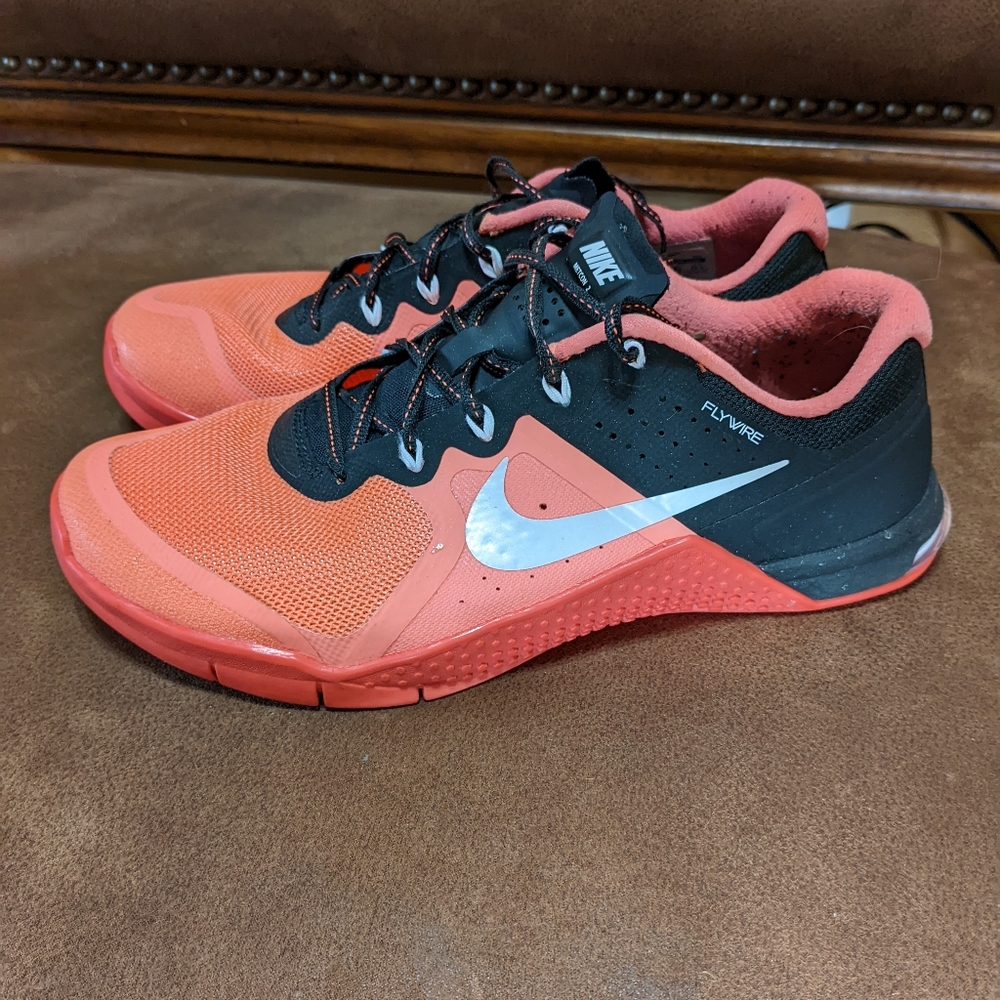 Nike Metons 8.5